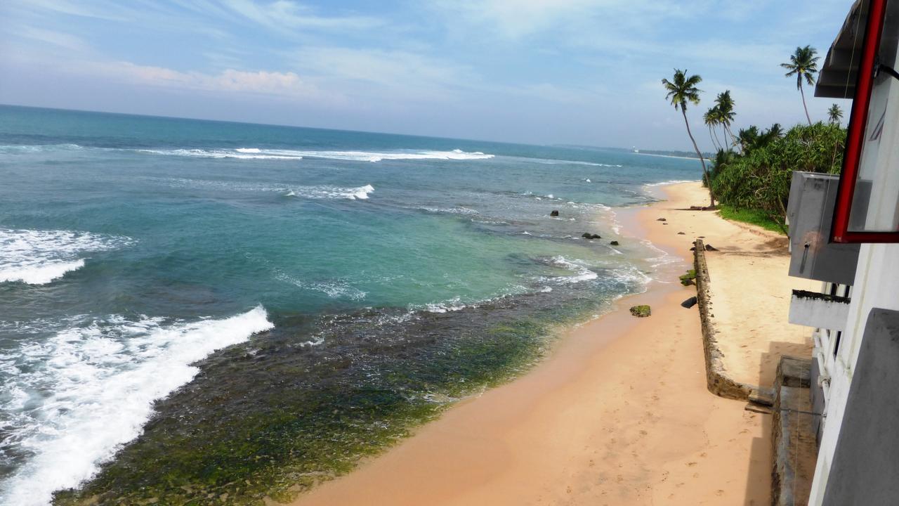 Ocean Reef Hotel Hikkaduwa Exterior foto
